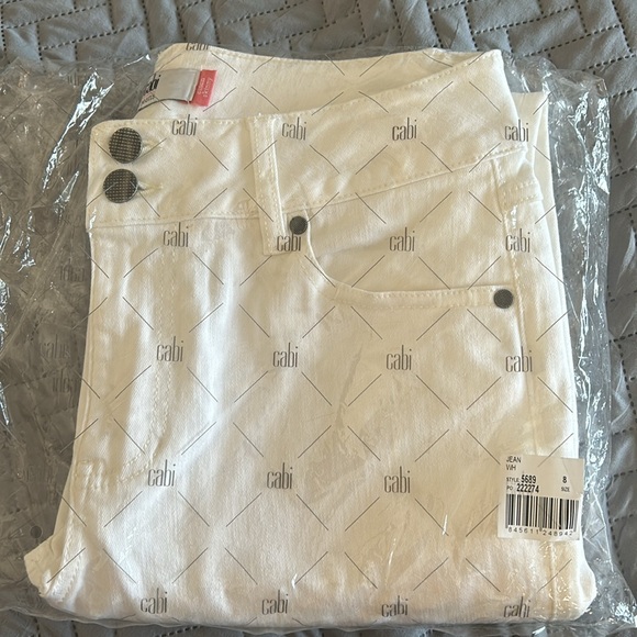 CAbi New in Bag Cinch Skinny White Jeans, size 8 - Picture 9 of 9